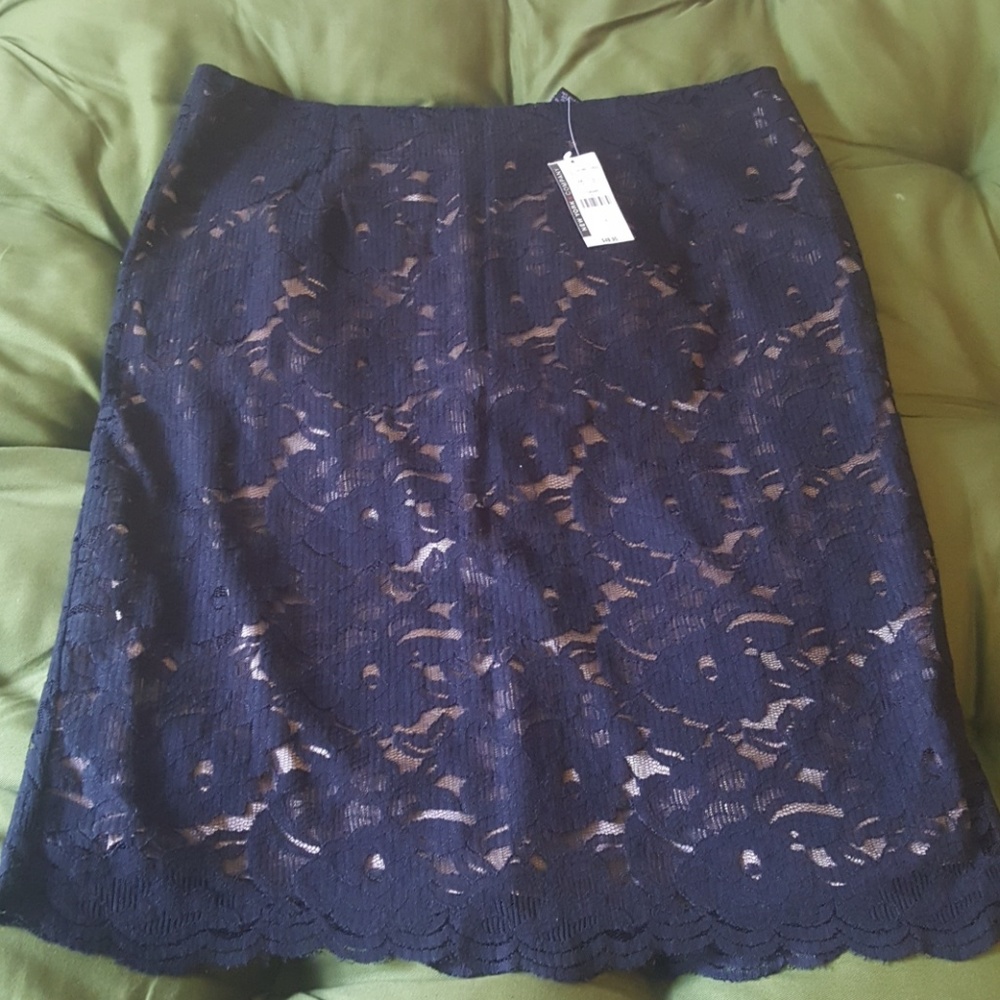 Black Lace Pencil Skirt (NWT) Size 14